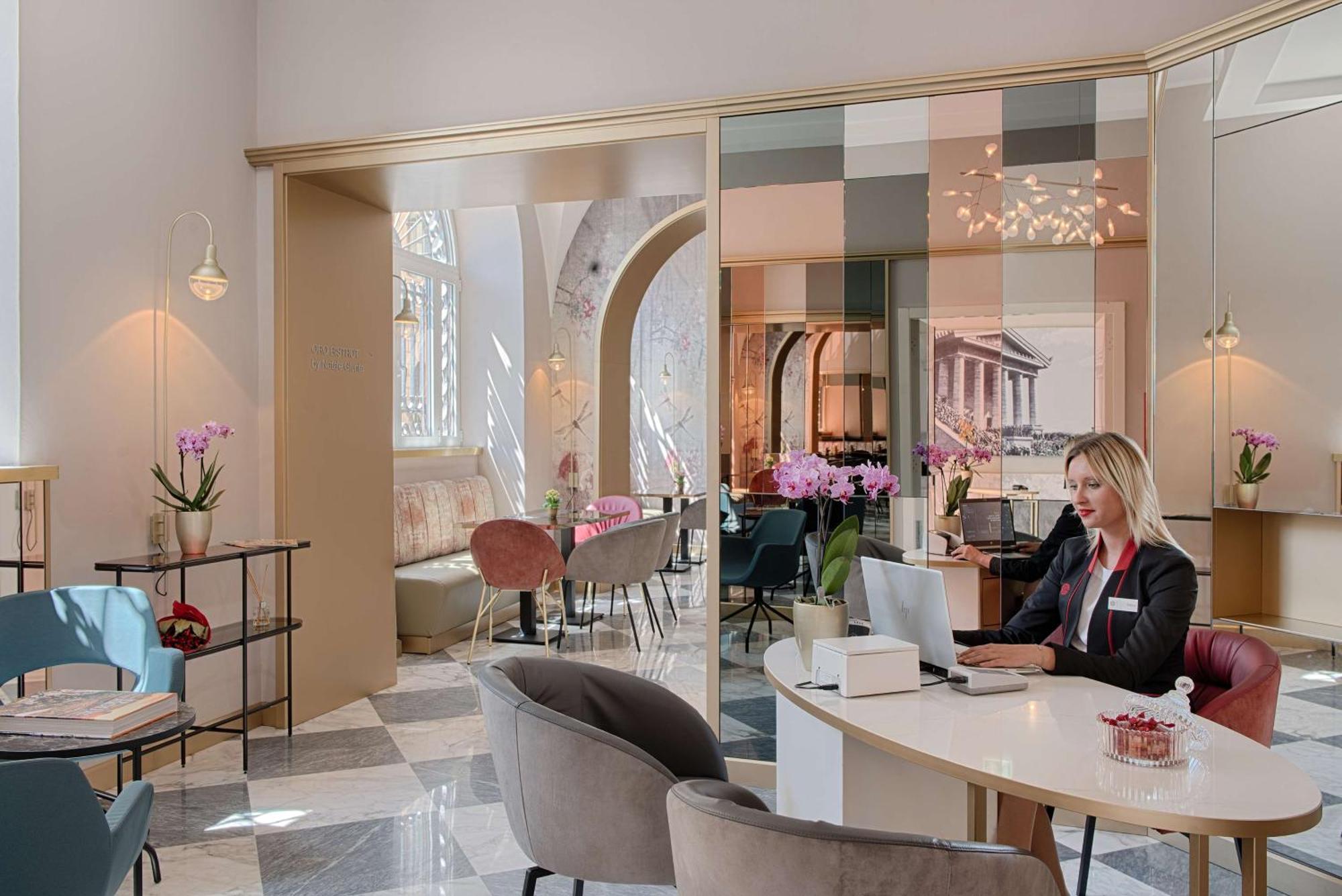 Hotel Nh Collection Roma Fori Imperiali Exterior foto The lobby of the hotel